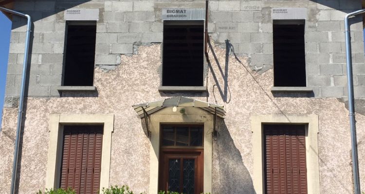 Façade côté rue après la surélévation